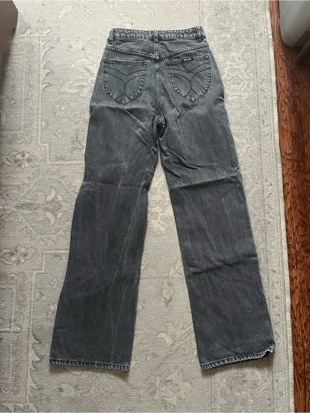 ROLLA'S Women's Flared Jeans in Washed Black